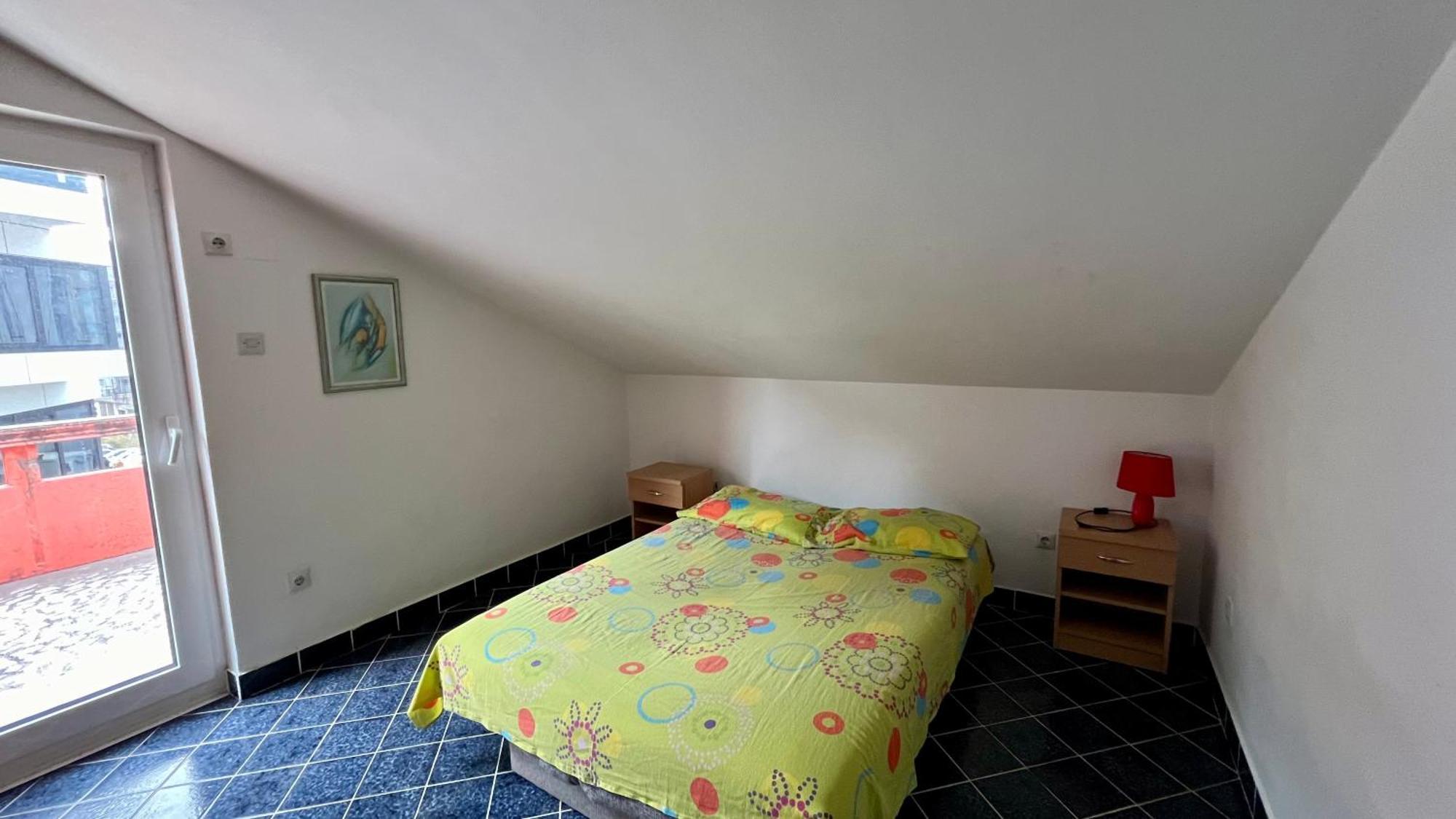 בודווה Apartments Holiday מראה חיצוני תמונה