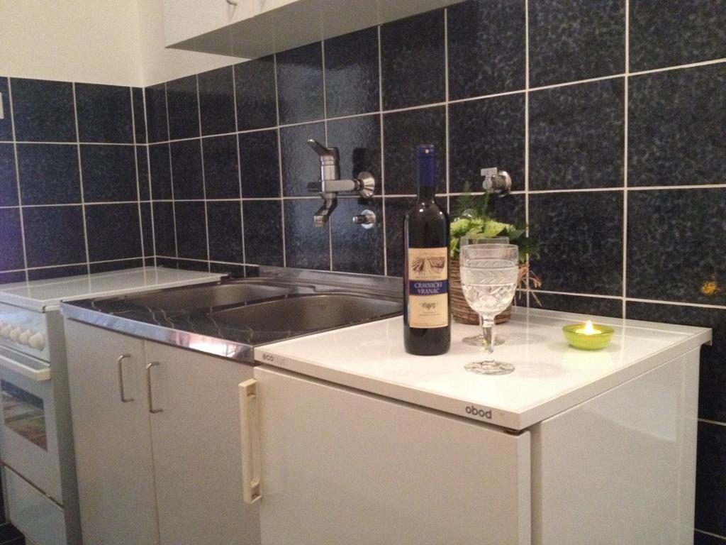 בודווה Apartments Holiday חדר תמונה