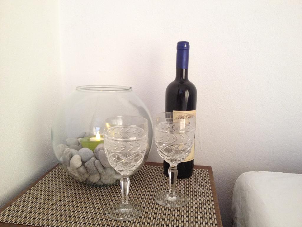 בודווה Apartments Holiday מראה חיצוני תמונה