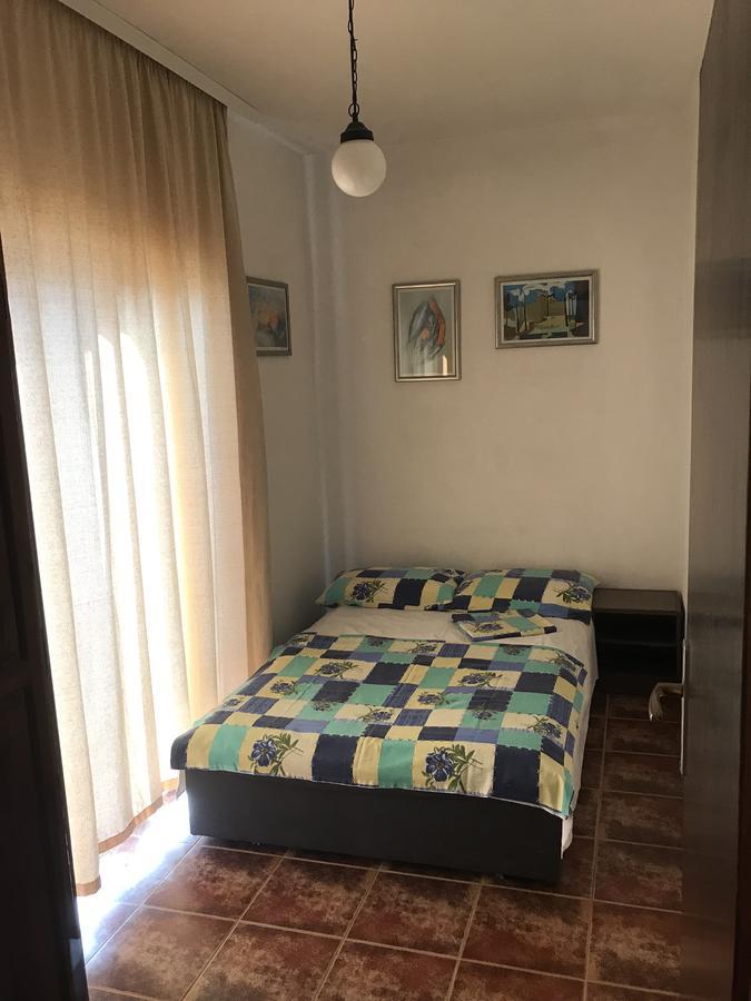בודווה Apartments Holiday מראה חיצוני תמונה